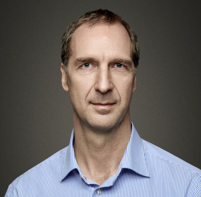 Dr. Oszkó Péter